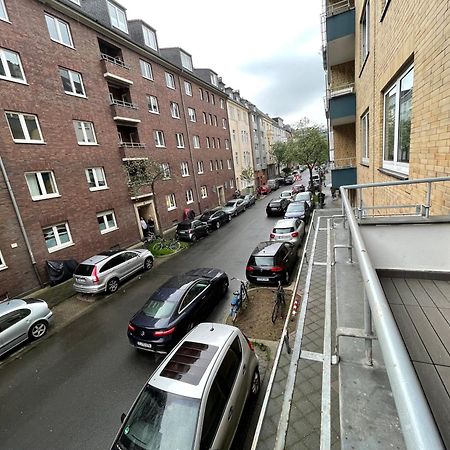 Cozy Apartment City Nightlife Dusseldorf Exterior photo