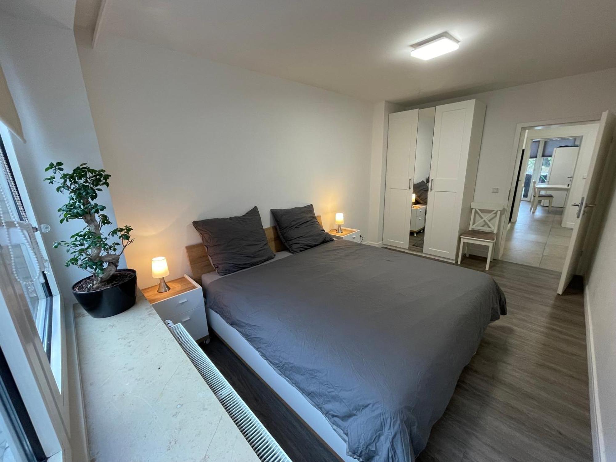 Cozy Apartment City Nightlife Dusseldorf Exterior photo